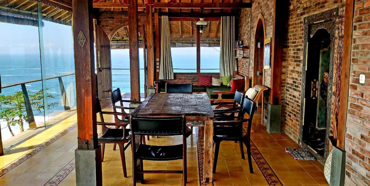 Batu Hill Villa Watukarung Exterior foto